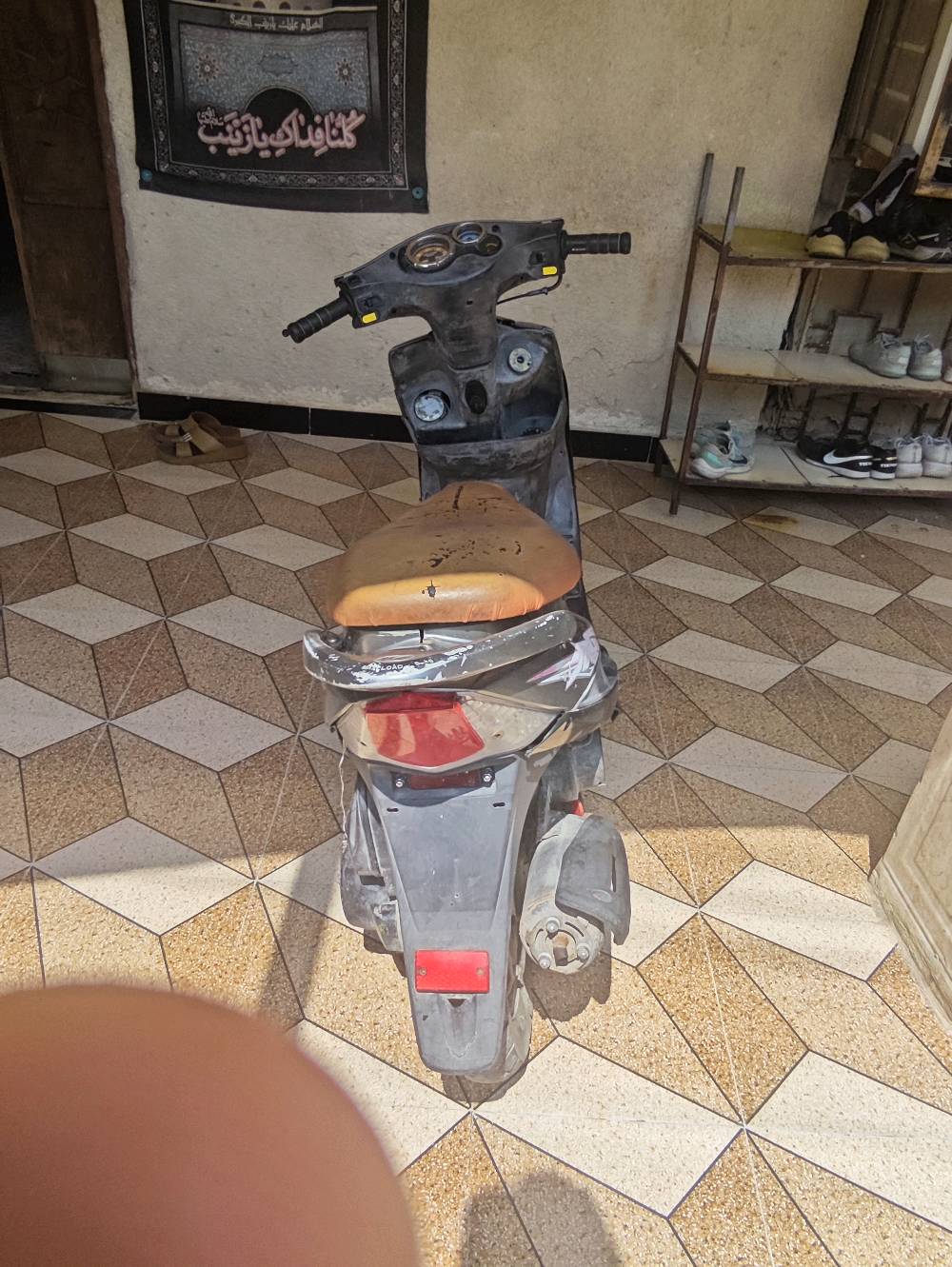 سلام عليكم دراجه كامكو جي 4 تشتغل سلف بيه هندر و ستان رباعي دراجه صراحه ريده ب 150 ورقم ب 7732308207 فقط واتساب