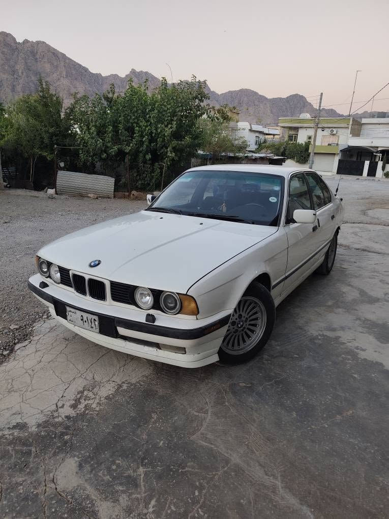 520BMWگێر عادی ئاڕم پلاستیک هەولێر تحویل پاکانەی کراوە گێڕ مەکینە تەقەو ڕەقە بەشەرت بێ بۆیاغ بێ ساردەکوتتەبرید چوارتایەی تازە لەژێردایە هەمو گیانی بەشەرت دەفرۆشم 
ژم *********** أربيل, العراق
