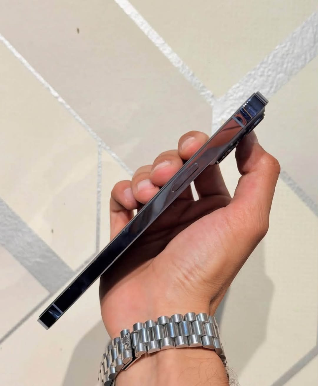 السلام عليكم 

آيفون 13 برو ماكس  للبيع💸

ذاكره 128 دبل خط

بطاريه 86 🔋

ملاحضه: الجهاز نضافته 100‎%‎
جهاز شراق اوسط
المكان بغداد المنصور📍

توصيل متوفر 🚚 

السعر :سعر 680 الف 

اذا تحب تستفسر اكثر الرقم *********** ☎️
