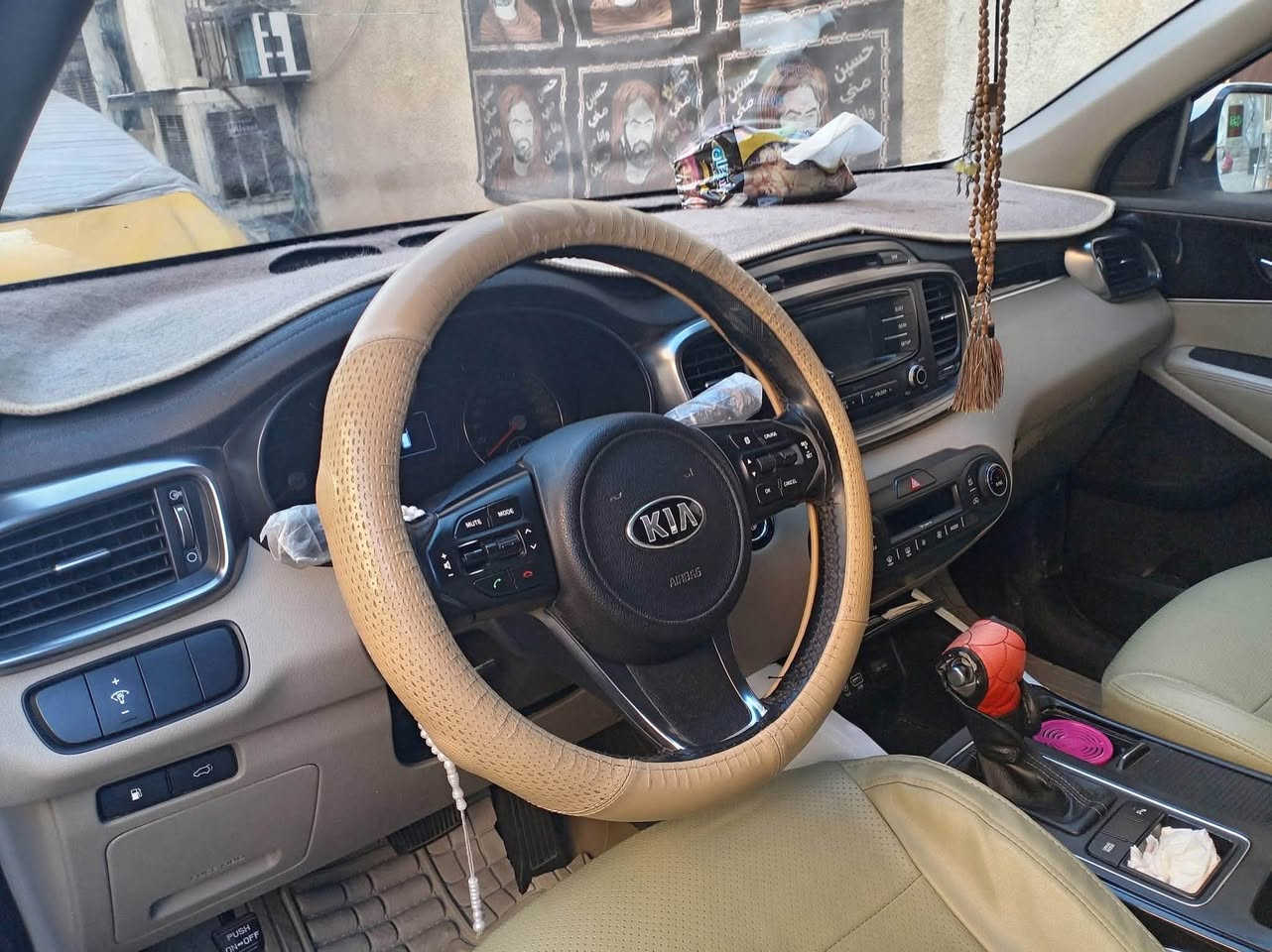 السلام عليكم كيا سورينتو ٢٠١٨ للبيع رقم سليمانية  ماشية ١١٣ بدون صبغ اكو طخة بين البابين َما مصلح محرك وكير سليم مكان جميلة بغداد السعر على خاص رقم الموبايل ***********
