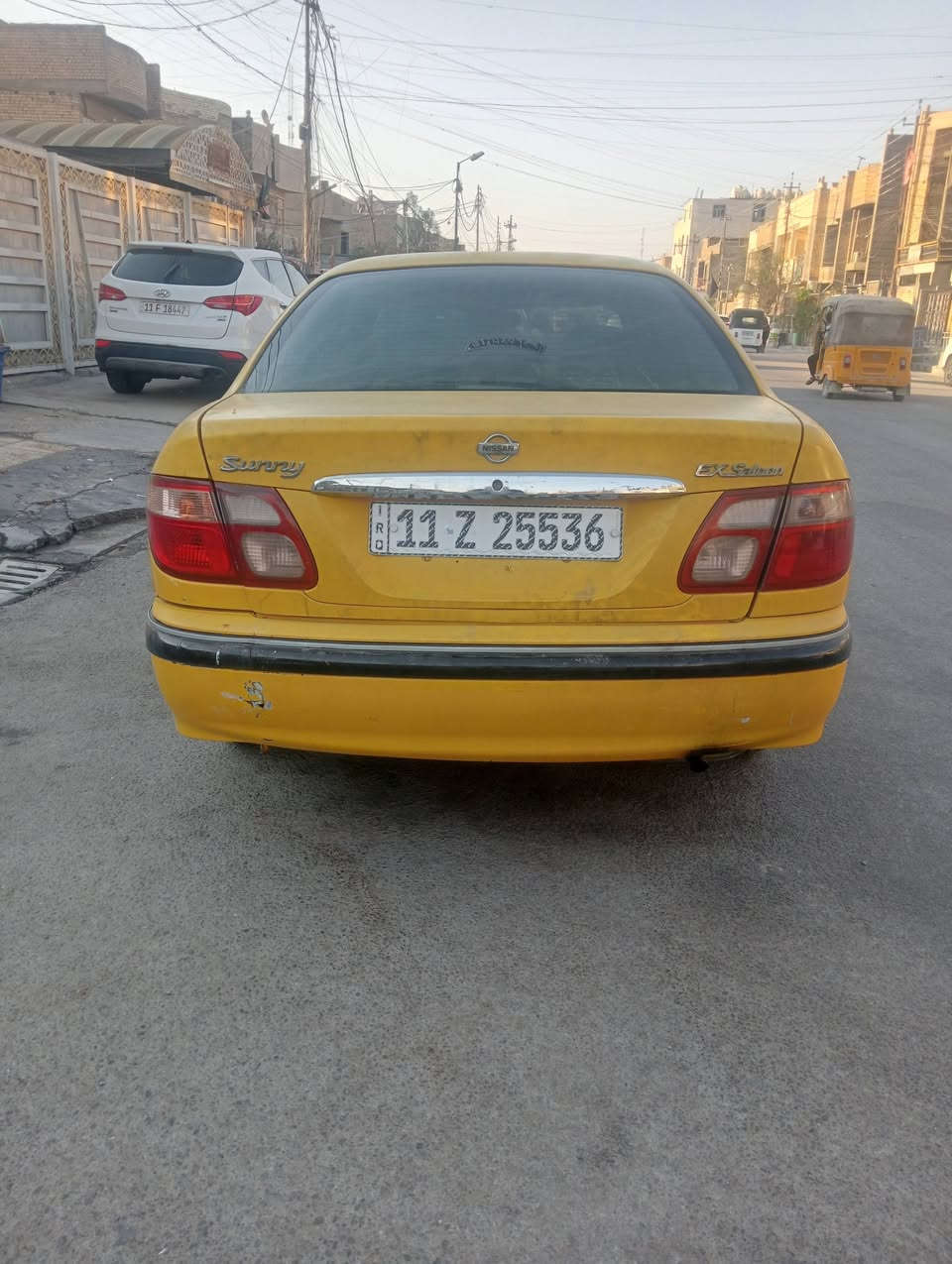 اخوان سلام عليكم نيسان سني صداميه موديل 2002 اوتوماتيك حاليا بغداد خصوصي انكيلزي  سنويه وهزه جدد مكينه كير خيرمن الله تبريد شغال بس كتف تبدله تخم تاير صبغ عام بسبب تغير لون اصفر ليموني صبغتها خشنه بيها ضربه من جه السايق والتكمه تعديل فقط السعر 48وبيها مجال بغداد العبيدي واتساب ***********
