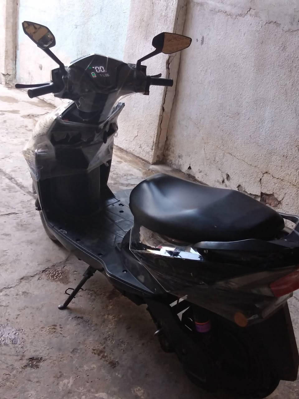 سكنز شحن • ٦ بطاريات • لايت زينون