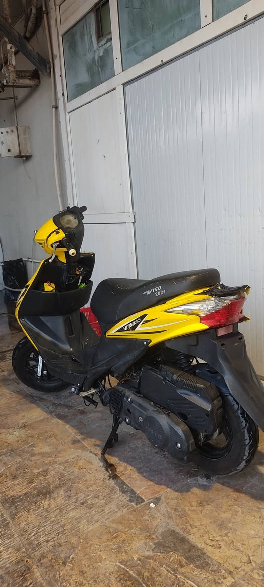 ماكس ڤينوم 150cc للبيع....
العيوب يحتاج تبديل حزام دوران المحرك يكلف ١٥ الف
والانارة الأمامية على اليمين لا توجد مكسورة 
فقط لا غير ماكينا جدا قوية بالعزم وجبارة
 نسختين مفاتيح موجود مع قفل رقبة فول بانزين فول زيت مبدل من يومين 
بطارية جديدة مبدلة من يومين 
السعر 220 الف قفل 
للتواصل على الرقم التالي 
*********** 
تواجد عين كاوا فور تاور
