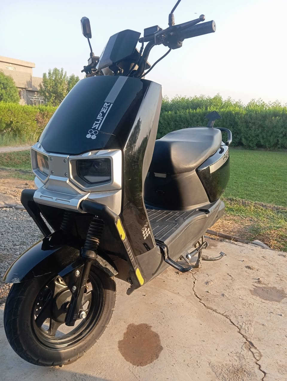 دراجه شحن الصاعقه بطاريات جدد
كهربائيات كلهه شغاله واحد على واحد السعر 750وبيها
مجال *********** بي وتساب
