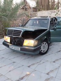 مرسيدس دب • ١٩٨٨ • بكفاله