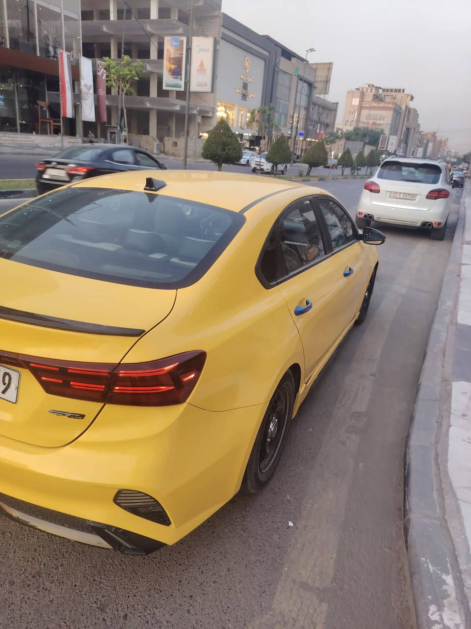 فورتي ٢٠٢٣ جيتي لاين فول مواصفات كير AT مكينه دوش ٢٠٠٠ مكفولات منضومه غاز السونار داخل المشور السياره دوشمه عام تخم تاير كبل للشارع رقم بغداد مصفره كامله السعر 133 بيها مجال بسيط العنوان بغداد العبيدي ***********
