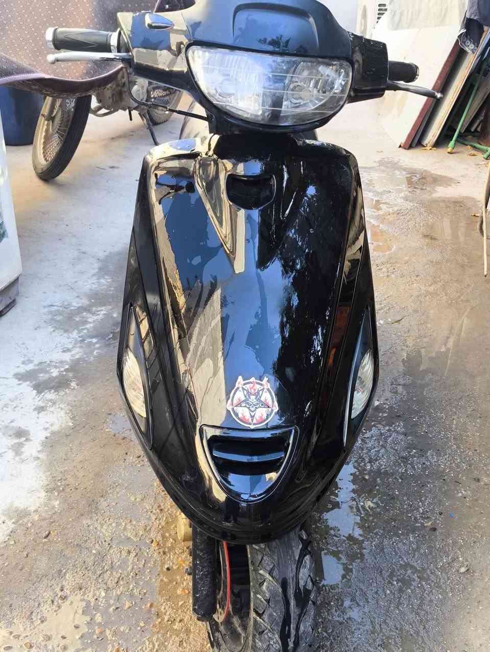 اللهم صلي على محمد وآل محمد 
على بركة اللهُ 
دراجه فراشه فحل رمبه صار شهرين من شتريتها🏍
دراجه وكالة  المكينه  مامفتوحه على فحص 
الكلجات حاويه او شرط النضافه 
التزويد 1الدسك الامامي 2صالنصه رياضي3اشايرالدبل+الوان احمر الامامي والخلفي  4لايت زنون 5على الفحص الدراجه 
السعر 650
***********☎️الاتصال

