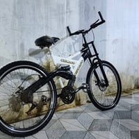دراجة رياضية • نظيف • مكان الكوت