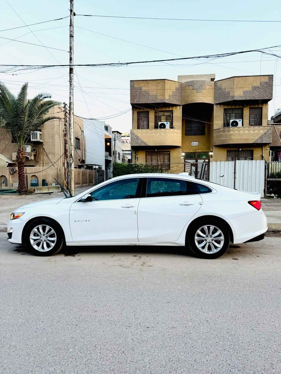 ماليبو 2023 LT للبيع
* محرك 1.5T. 
* رادار امامي. 
* نقاط عمياء. 
* سائق آلي. 
* حساسات خلفية. 
* تدفأئة مقاعد.
* كشن كهرباء. 
* داتوشو. 
* شاشة كبيرة. 
* مناخ منفصل. 
* تبريد قطعتين (امامي & خلفي ).
* ماشية (38mi & 63000Km).
* رقم اربيل بأسمي. 
* حادث دحجة بالجامغ الخلفي كما موضح بالصورة. 
* سيستم ايرباك سليم. 
* تختم تاير. 
* سعر (148$) وبيها مجال. 
* تواصل هـ ***********
