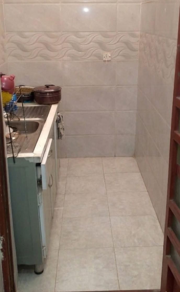 سلام عليكم بيت 100متر طابو صرف
واجه 4نزال25بناء 2025 مسلح بناء طابوك
قرب شارع الحشد ب13مقبل 14شارع سادين
سعر70بيه مجال طابق واحد 
***********
