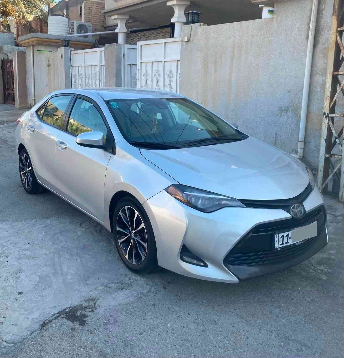 كورلا 2018 رقم بغداد الانكليزي ماشيه 122 ميل 
مكينة 1800 مكينة كير كفالة على وضع الشركة 
( السيارة صبغ البنيد فقط بدون اي دواخل )
المكان / ديالى 
السعر   / 126
***********
