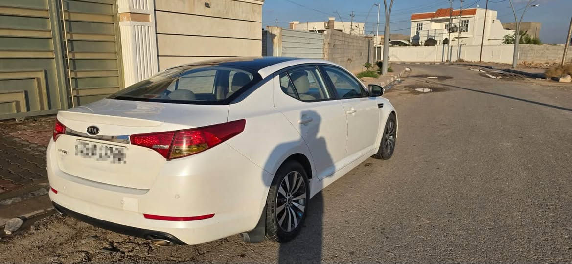 السلام عليكم ورحمة الله وبركاته.
اوبتيما 2011خليجي للبيع
محرك 2400 دوش بيها فقط كازكيت مبدل ، حساسات خلفيه ، تحكم ستيرن ، كير عادي وأوتماتيكي السيارة بنوراما 
بيها صبغ جاملغ امامي ورش صبغ عالباب الأمامي فقط وشبر من البنيد السيارة ماشية 180 الف كيلوا السيارة جاهزة رقم اربيل سعرها ب 115 وبيها مجال للتواصل 

***********
