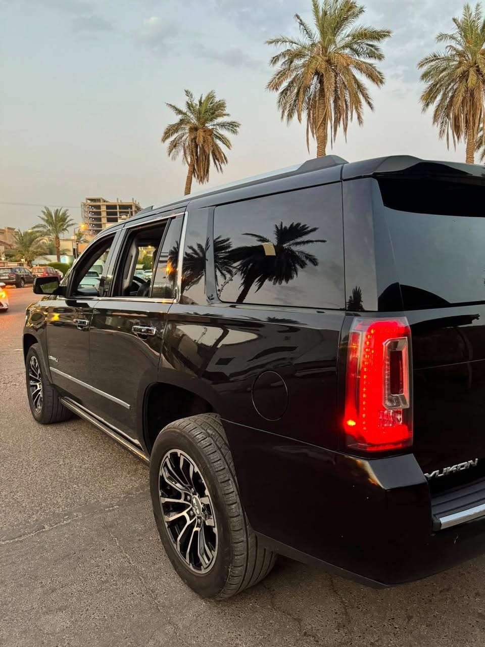 السلام  عليكم ورحمة الله
(للبيع او مراوس)
GMC DENALI🇺🇸

‏‎‏‎وارد امريكي

‏‎‏‎الموديل           —     2020 

فئة.                 —     دينالي

حجم المكينه   —     V8/6200

‏‎‏‎اللون                —      اسود   

‏‎‏‎المسافه المقطوعه — 100الف كيلو  

‏‎‏‎المواصفات 

‏‎‏‎- بصمة تشغيل

‏‎‏‎- بصمة أبواب

‏‎‏‎-تشغيل عن بعد 

‏‎‏‎-ترحيب عند الاقتراب

-فتحة سقف 

‏‎‏‎-كشنات جلد باللون الاسود

-كشنات اماميه تدفئه تبريد 

-حساس امامي 

-حساس خلفي

-رادارات 360درجه 

‏‎‏‎- شاشه كبيره تدعم نظام الأبل كار بلي

‏‎-نظام الدفع 4WD

-اشاره بالمرايه  

‏‎-وضعيات قياده 

‏‎‏‎- ستيرن بحركه كهربائيه 

‏‎‏‎- تبريد مركزي 

‏‎‏‎- بگ لايت LED 

‏‎-صندوق كهربائي 

‏‎‏‎-كرسي السايق والراكب بحركه كهربائيه

‏‎‏‎-تحكم ستيرن جهتين 

-تنبيه ما قبل الاصطدام 

‏‎‏‎-تحديد سرعه 

-مساعد نزول المنحدرات

‏‎‏‎-مانع انزلاق 

‏‎‏‎-ليد نهاري

‏‎‏‎باقي المواصفات المعروفه 

‏‎‏‎رقم السياره    —      السليمانيه  

‏‎‏‎موقع  السياره — بغداد

‏‎‏‎للأستفسار.     —***********
