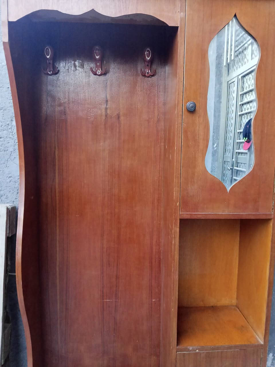 زاوية • نظيفة • ما بيها ضرر