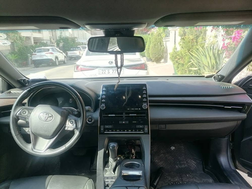 تويوتا افلون موديل 22 وارد امريكي  سياره  نصيف كلش من حيث كشر و حداديه وداخل بيها بس شبر صبغ  من جاملغ و ربع بنيد شويه داخل صور حادث مرفق بالمنشور وارباكات راجع سيستم بلادي  .. مكان اربيل   للااستفسار ***********    واتساب      .. سعر 210  ومواصفات :-
تويوتا أفالون 2022 فئة XLE  
أداء المحرك والميكانيكاي سعة المحرك: v6..3.5 لتر
فتحة سقف
رادارات 
رادار جوانب
كشنات جلد وتدفىه
كشنات كهرباي 
حساسات امامي   خلفي وجوانب
خاصيه ممشي ويا سيارة كدام
واير ليس جارج
تبريد مىكزي
سماعات جي بي ال 
شاشه الكترونيه
داخل ساج ملكي
تعذير  اصطام 
توقف ذاتي أربيل, العراق
