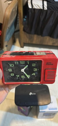 ساعة منظدية اصلية كلاسيك مع جرس وزر غفوة  اخت الجديدة نظافة فول السعر ...