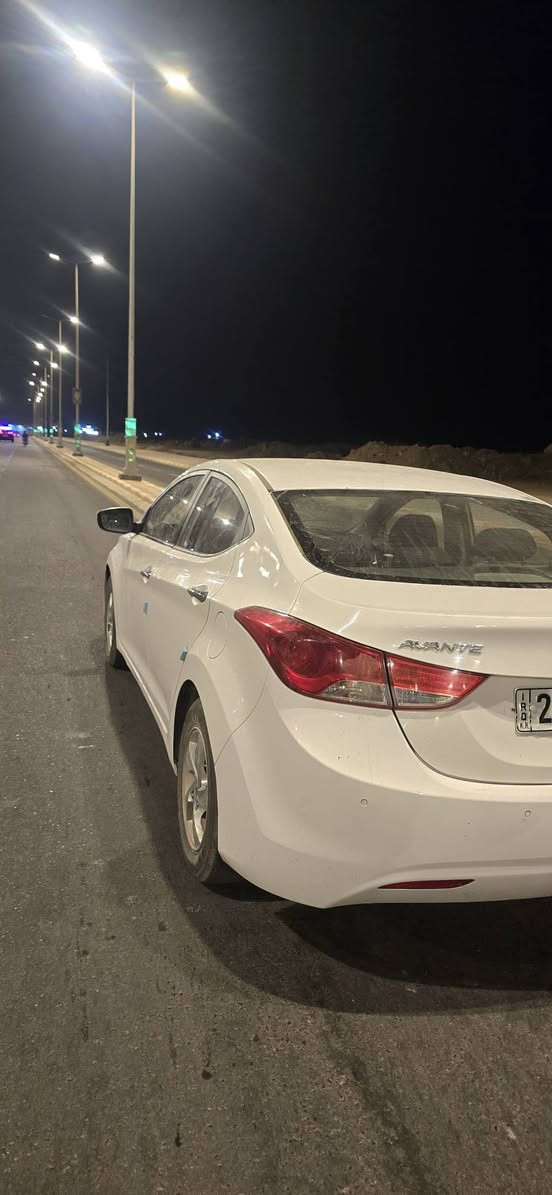 السلام عليكم النترا 14 ادوات دخول جديد كصه جنطه مكينه كير كفاله حداديه طوبه تبريد ثلج السياره جديده متومه اربيل 
اخوان بيع فقط ما اراوس رجاء
سعر 43 وبيها مجال 
مكان ميسان العماره رقم ***********
