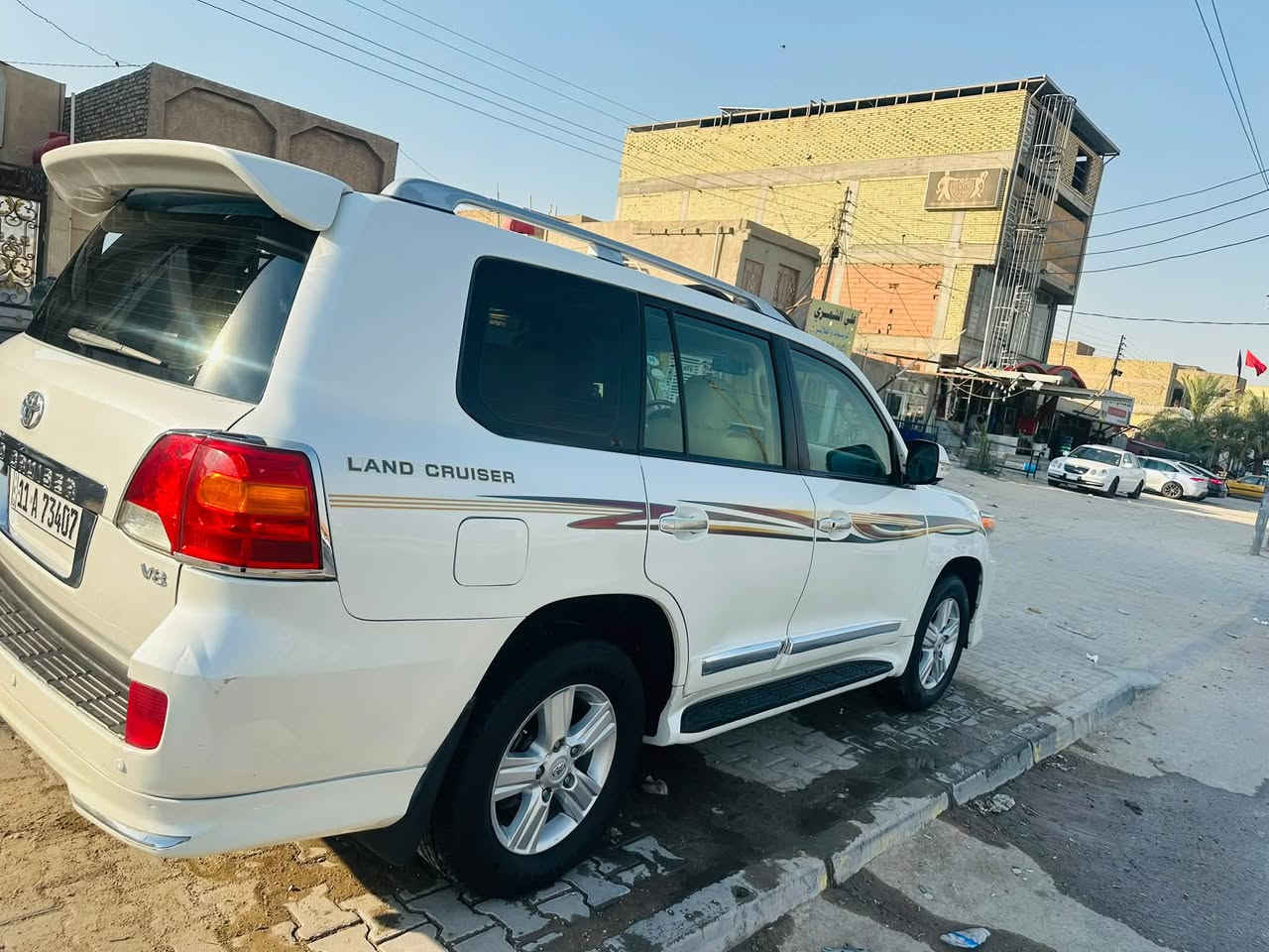 لاندكروز VXR • ٢٠١٣ • رقم بغداد