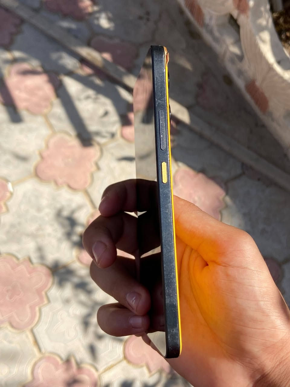 Poco x6 pro 5g
ذاكره. 512

رام 24 كيكا 

العاب على اعلى فريمات 

وتر على وضع الشركه ما مفتوح ابد بس الضهر مشلع شويه يتبدل ب10 

بطاريه ممتازه 

الجهاز كامل ملحقات كارتونه وشاحنه 

اريده مراوس بايفون واذا عجبني سعرك ابيع

واتساب ***********
