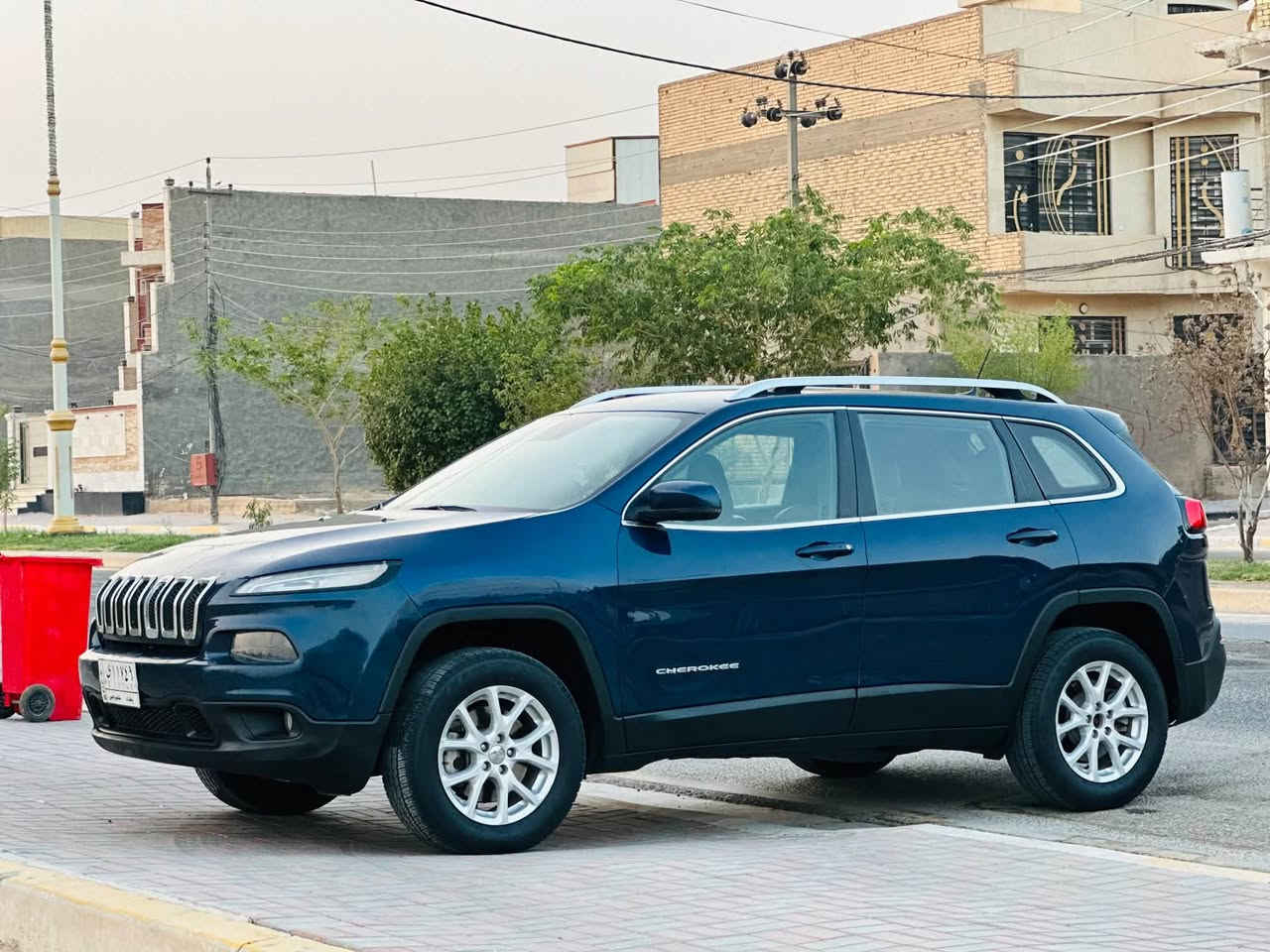 للبيع جيب بزون موديل 2018 وارد امريكي حادث خسفه بجاملغ الامامي وجاملغ خلفي صبغ اثر شخط  بدون ضربه شاصي لغد مكفولات والباقي مكفول مواصفات شاشه كبيره كامره دواره حساس تحكم ستيرن كشنات جلد كهرباء تدفئه تبريد كشنات وستيرن بصمه تشغيل وبصمه ابواب وجنطه ويل كب كروم كير ماوس 4 وضعيات قياده تخم تاير جديد سنويه جديده مكينه 2400 دوش وكير وحداديه وتبريد مكفولات السعر 98 عنوان كربلاء الاستفسار الاتصال ع رقم ***********
