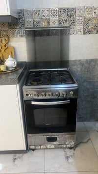 طباخ • شغال • للبيع