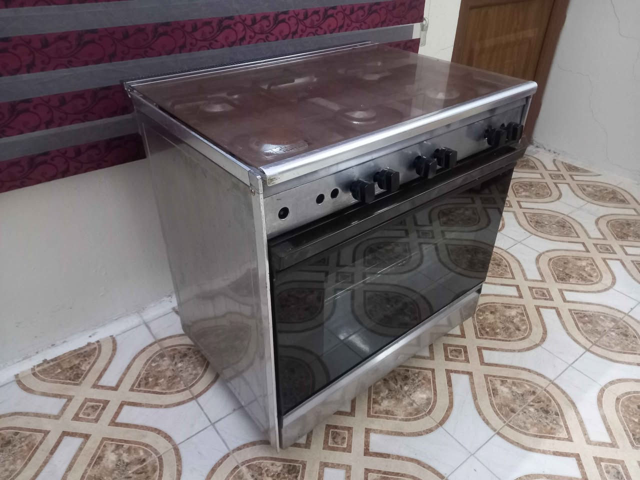 طباخ عشتار الاصلي للبيع شرط الشغل السعر ١٢٥ ألف العنوان موصل حي الصدام بعد السيطرة عالشارع العام طريق بعشيقه *********** *********** يوجد توصيل داخل الموصل موصل, نينوى
