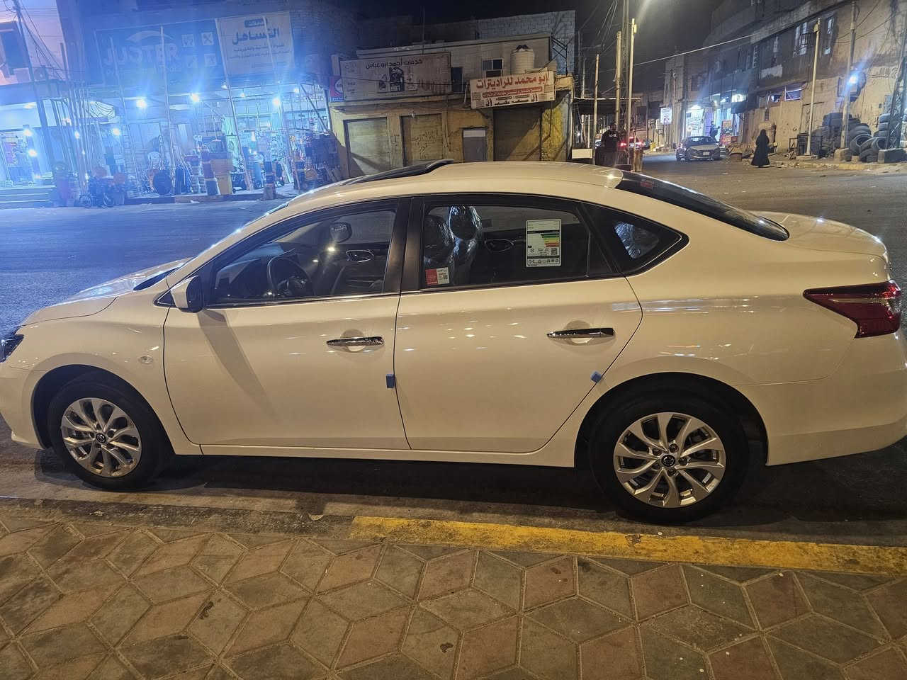للبيع نيسان سنتره فول مواصفات غرفه بيجي زيرو زيرو سعر خاص عنوان البصره رقم الهاتف***********
