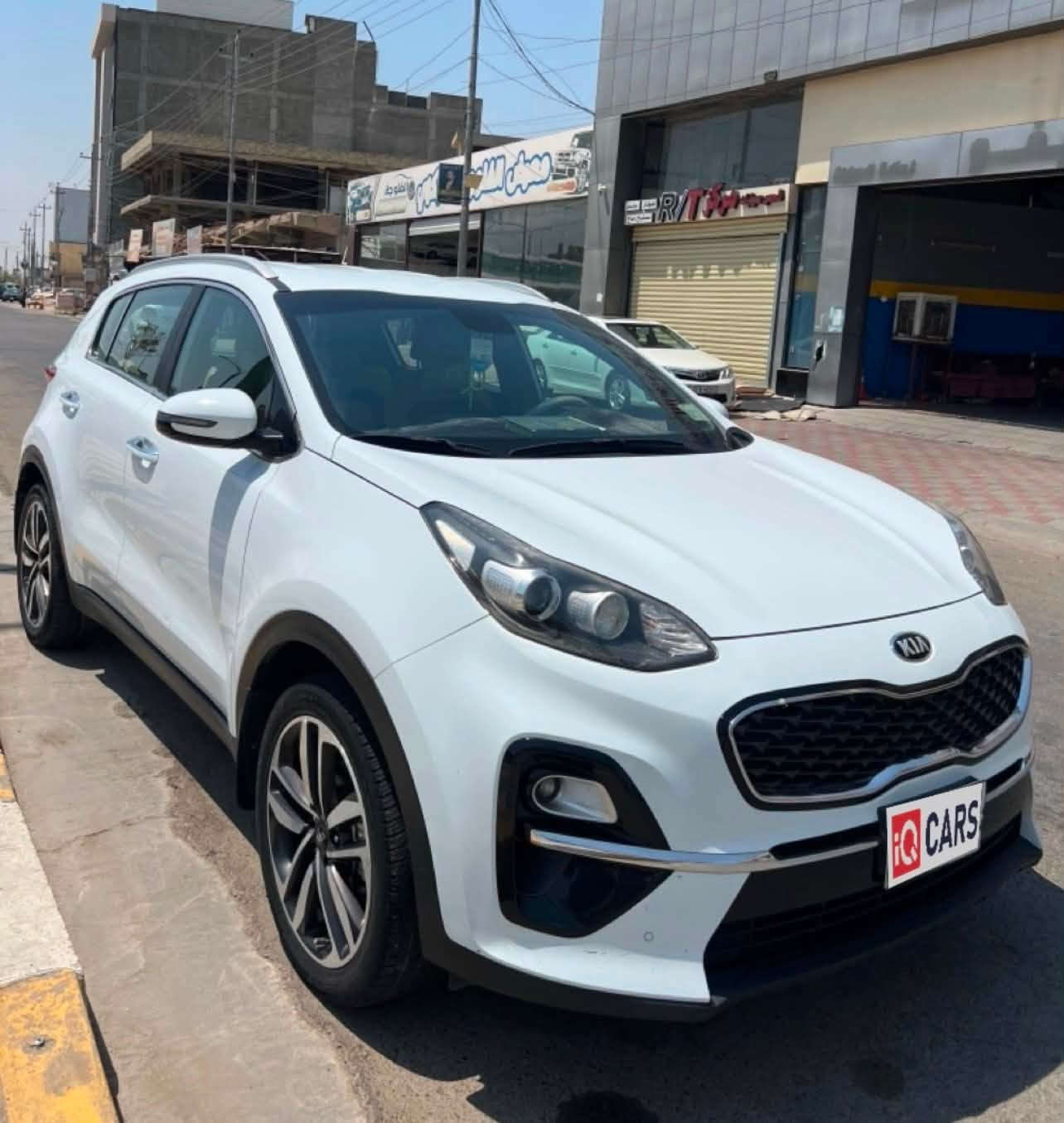 من رخصت الادمن المحترم
كيا سبورتج موديل ٢٠٢٠ خليجي
رقم بغداد
عداد 100
الموصفات
سويج
حجم المجرك 2000
كامره خلفي
حساس خلفي امامي بلادي
اشاره بالمري مري شفط
تبريد امامي خلفي 
سياره جاهزه من كلشي
السعر 190$
***********3
