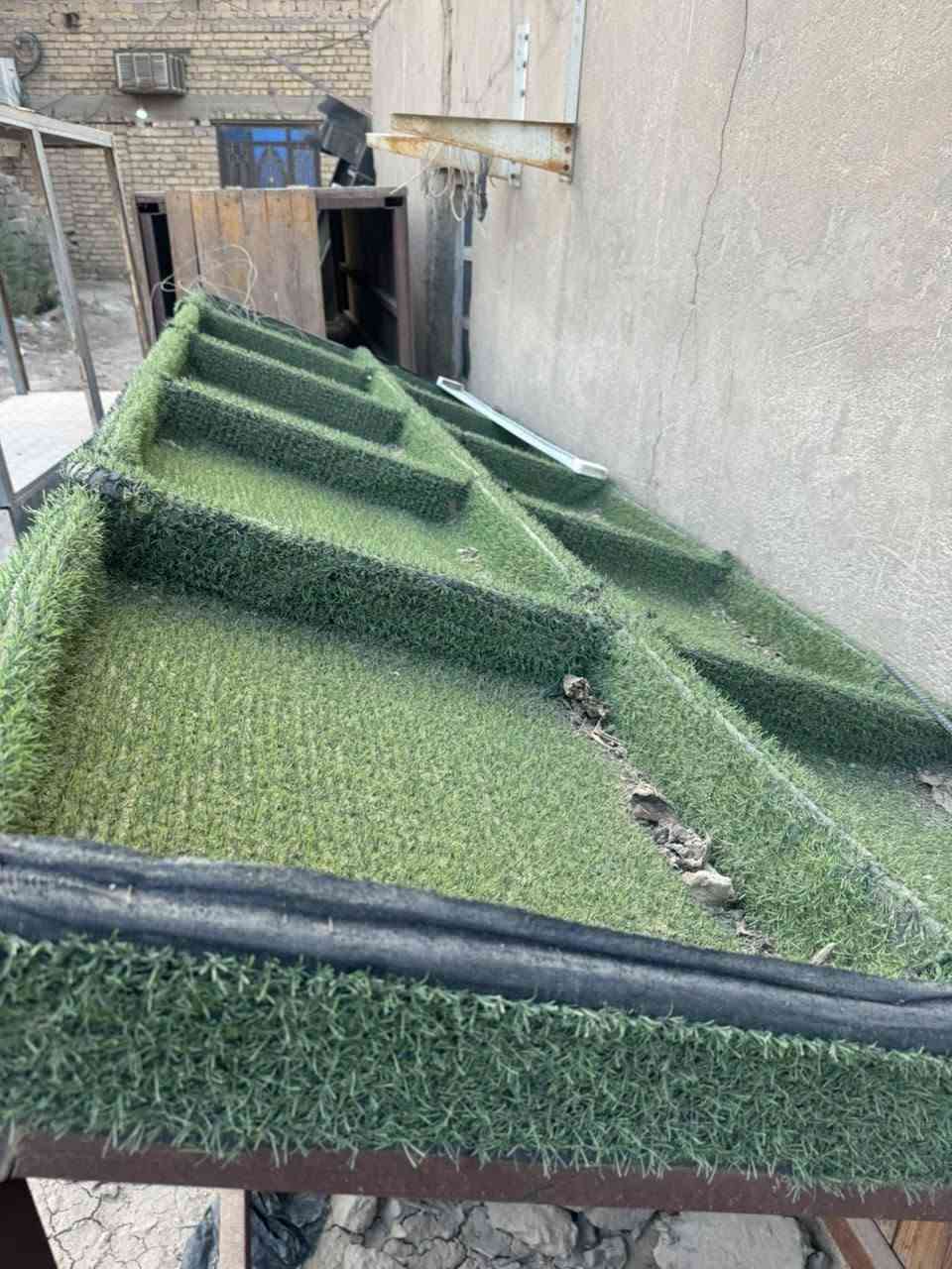 اغراض للبيع للتواصل ***********
شوايه درجه اولى سعر 700 عداد 5 
ميز كباب سعره 200 
ميز مخضر عددد 5 سعره 450 الواحد 
كيزر مامستخدم سعره 70 الاف 
براد سطحي جبير سعره 1500 تبريد فول عدد 4
