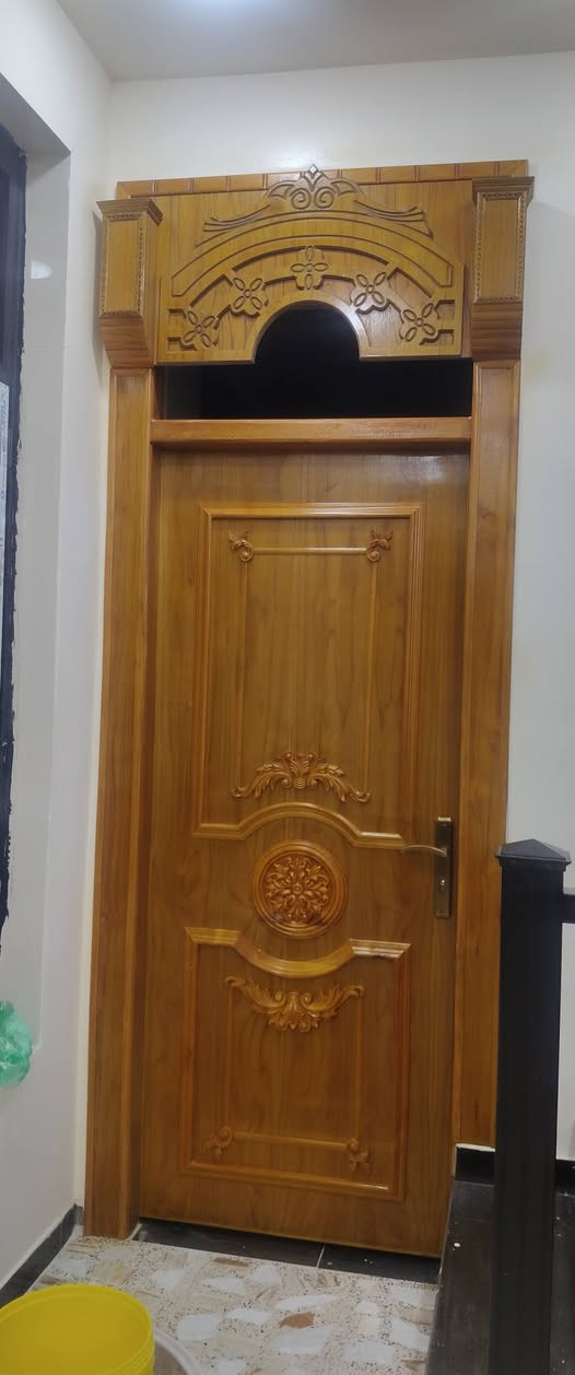السلام عليكم اخوان.
بيت للبيع في منطقة الرئاسه بلطابو مربع مقابيل صيدلية ابن البيطار المساحه 125م بناء درجه اولى يحتوي على 4غرف نوم و4حمامات واستقبال ومطبخ وصاله مدخلين الشبابيك والمحجر المتيوم تركي درجه اولى للابواب الداخلية صاج تزكام درجه اولى الأرضية الطابق الأول مرمر والطابق الثاني كاشي.. الجدران لوح سعودي درجه اولى للاستفسار مراسله الصفحه او الاتصال على المكتب الفرقان ***********
