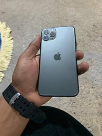 ايفون • ٢٥٦ • بطارية ١٠٠