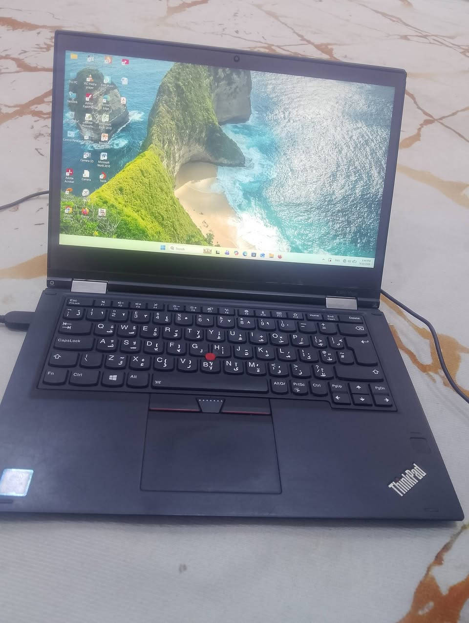 سلام عليكم حاسبة هية لابتوب وهية لا ايباد البيع 
مواصفات 

لاب توب 

X380 yoga

Cpu core i5 

Ram 8 

Ssd 256 G 

حجم 14 شاشة لمس قلاب
جيل ثامن 
 
سعر 350الف بيها مجال بصيط تواصل اما على خاص او وتساب ورقم ***********
