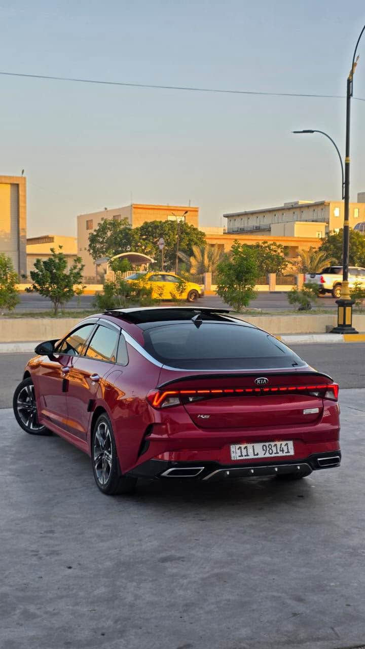 K5 2021 فول مواصفات
محرك 2000 دوش
ماشيه 77 كيلو شركة الدولية مكفوله 
بنوراما 
بردات خلفيه
تبريد قطعتين 
لد امامي 
اشاير بالمري
تحكمات قيادة 4
شاشة كامره 
حساس امامي خلفي 
اشاير بالمري 
بلوتوث حاكيه 
مري شفط ويه البصمه 

وعليها مري باتمان و شفقات
السعر 190 مكاني بغداد 
الرقم *********** بغداد, العراق
