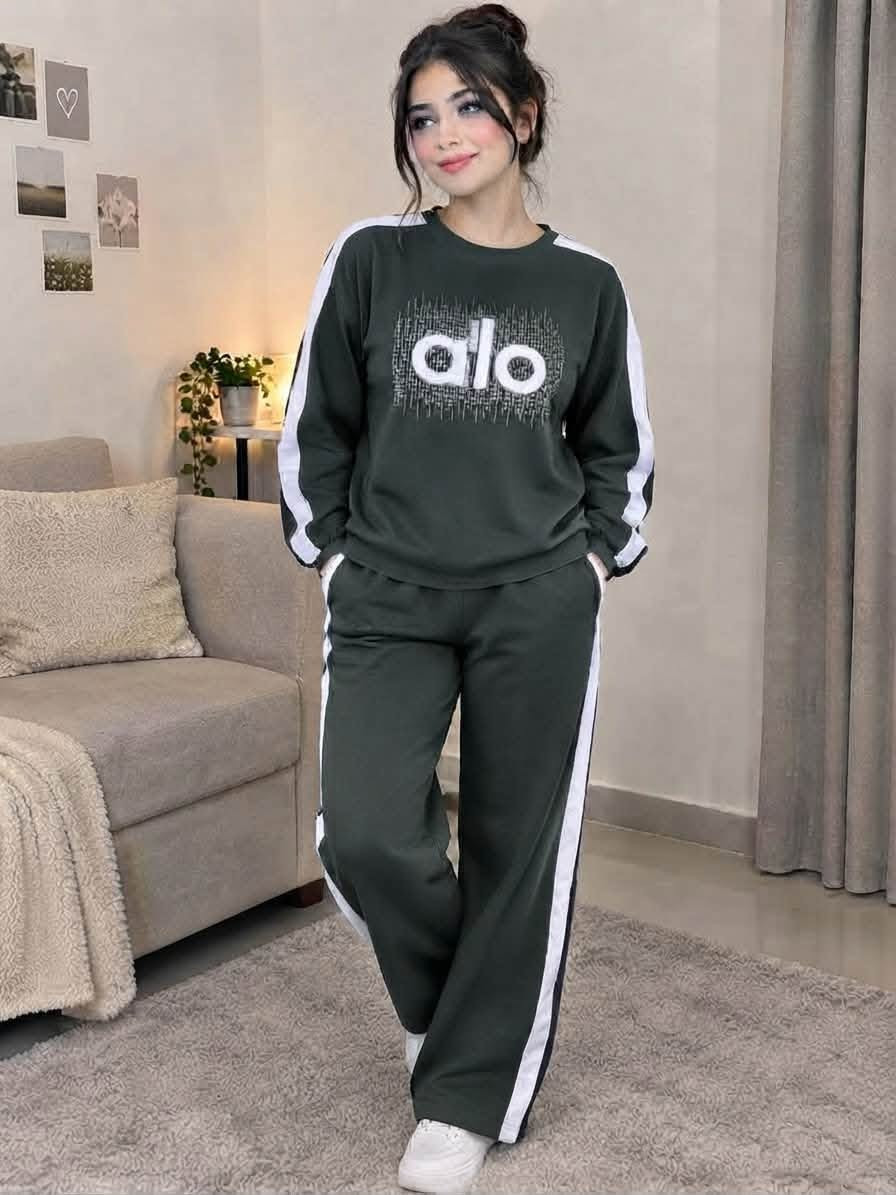 🎀 كلشي يخص أنوثتچ عدنا
👗 ملابس نسائية | 🏠 ملابس بيت | 🩷 داخلية
✨ ذوق • أناقة • راحة
📦 توصيل لكل المحافظات
💌 للطلب راسلينا واتساب  ***********

نص مكتوب في الصور:
- تراك بهاري سعره 12 الف