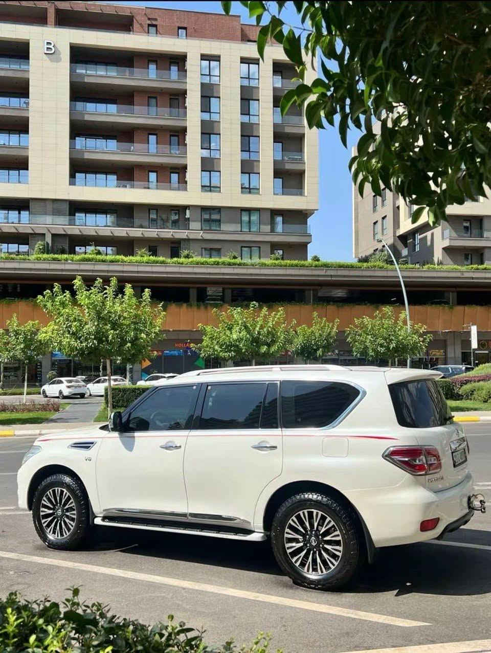 Nissan patrol se v8 رەقەم تەلەفۆت ***********مەکینە مەرغوب سیارەکە فول دەبل ئەکسل و سیرەکە٤ تایەی نوێی لەسەرە   ماسەفاتە کوشین کارەبای و کوشین جلد و سلایت و ستدوق کارەبای و سەلاجە و سیارەکە ٣پارچەی کالبۆتەوە بۆیاغ کرەوەتەوە  وەکوشەریکە بێلێدران  گێرو مەکینەو هەموو گیانی  بەشەرت  هەزەو سەنەوی ژینگەی هەمووی نوێیە نرخ ٢١٧ مەجال أربيل, العراق
