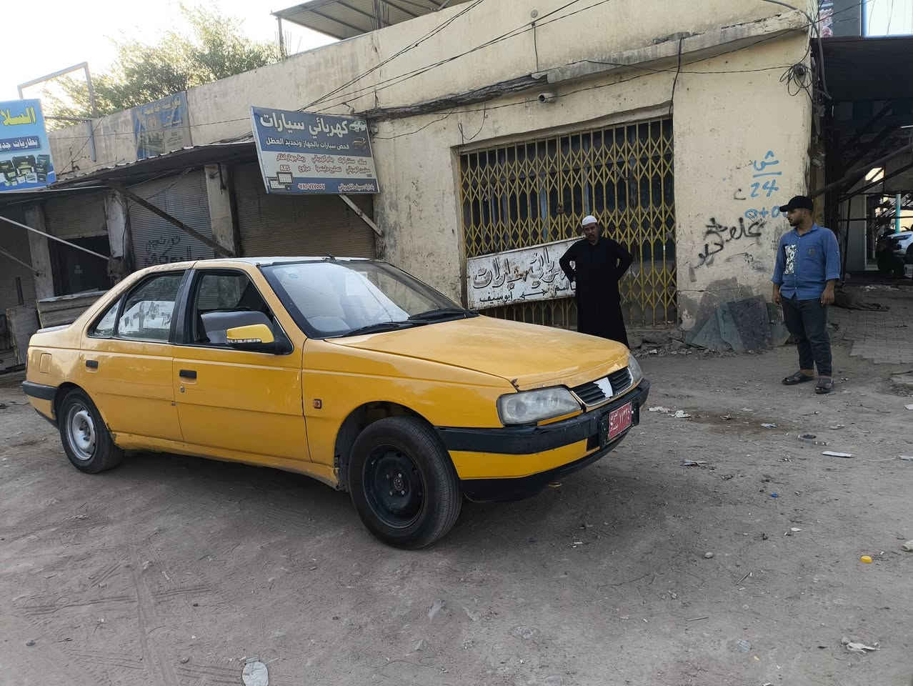 سلام عليكم بيجو ٤٠٥
مكينه كير كارتون تخم تاير ترايك شرط وين ميعجبك 

سنويه عضم عاج صاقطه بال ٢٣ 

بدون راعي اكلتبك سرقه اوعشاير 

مكان نجف 

,***********  السعر ١٢ ورقه
