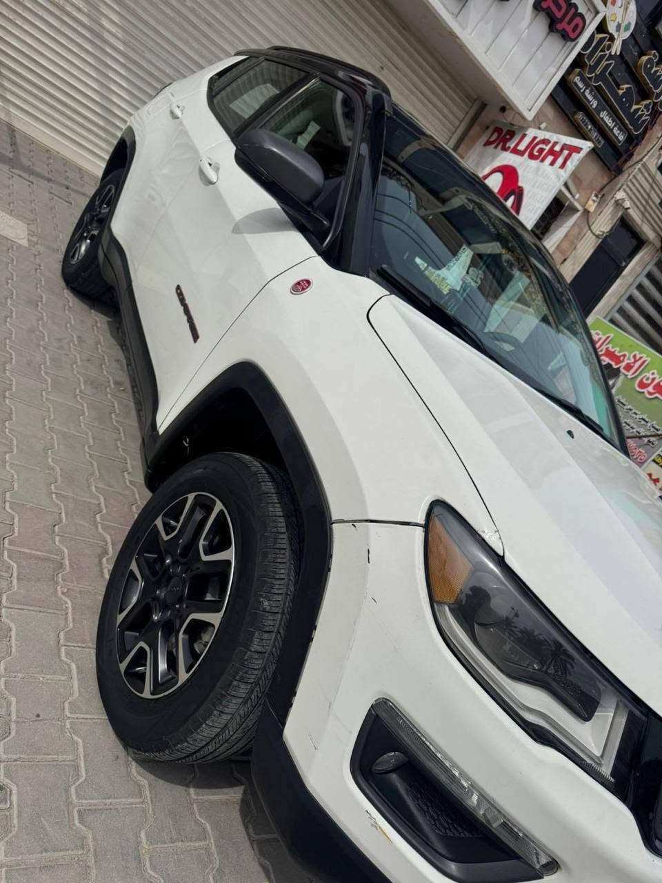 السلام عليكم جيب كومبارس للبيع موديل 20 
بغداد المنصور 
السعر ١٢٠ وبيها مجال
+964 771 198 4582
رقم صاحب سيارة استفسر من عندة
