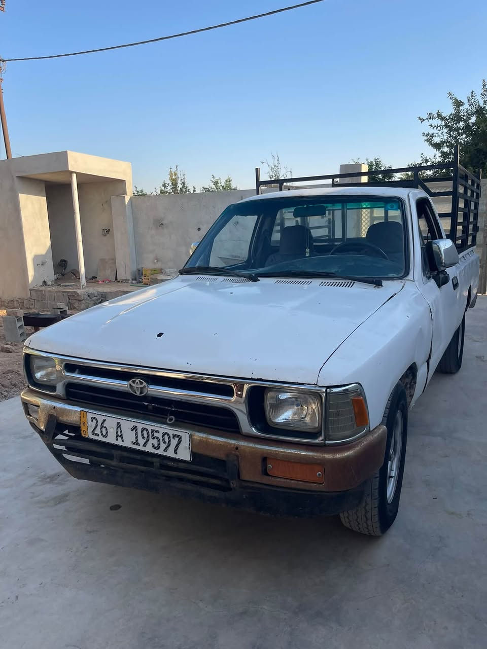 السلام عليكم
بيكم للبيع موديل 1990
كير مكينه نضيف والباقي شوف العين رقم صلاح الدين ب اسمي سنويه 2030السعر33وبيهه مجال 
للستفسار :***********
