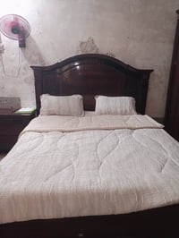 غرفه نوم للبيع بسعر 300 للاستفسار الاتصال على الرقم 07904349287