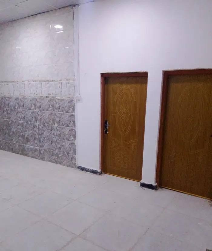 بيت للبيع حيانيه بلطاك قرب مدرسه العامل مساحه 100 طابو صرف بناء حديث غرفتين وصاله وستقبال ومطبخ وصحيات سعر80وبي مجال *********** بشوارع المقرنصه

