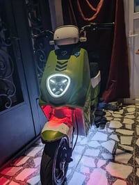 v10 • باتري • ٢٠٢٥