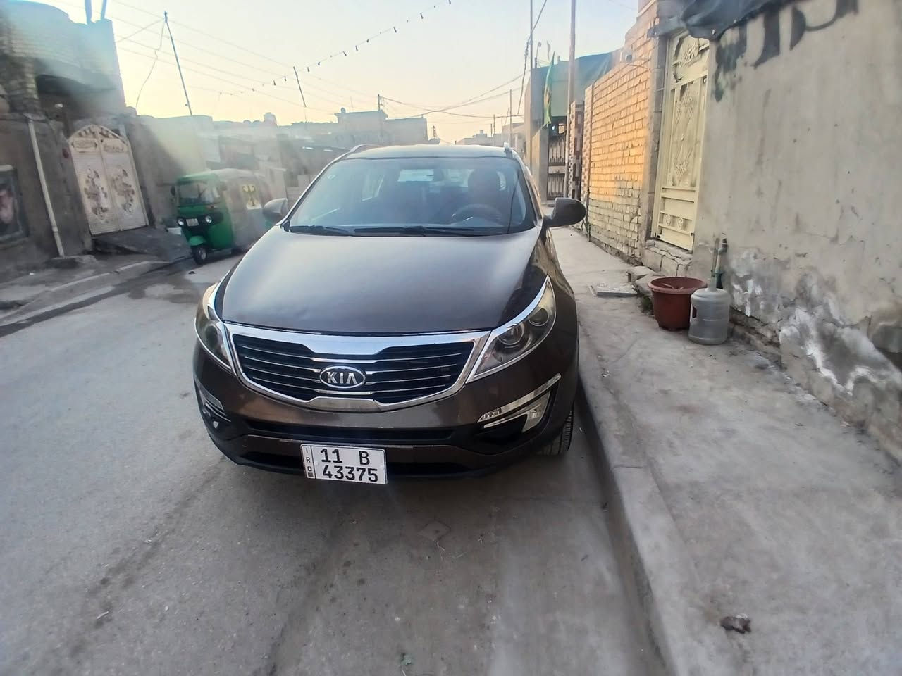 السلام عليكم سبورتج خليجي موديل ٢٠١٢ بغداد مكينه ٢٠٠٠ دوش فورويل ام الجرص بل ١٢٠ بيه بنيد جارد مصبوغ وجاملغ بدون داخل وطخه بل جنطه ماشيه ١٦٤ كيلو مكانه بغداد بلديات السعر ١٢٤ وبيه مجال نقصه تبريد صدر امامي خلفي جديد باتري جديد ***********
