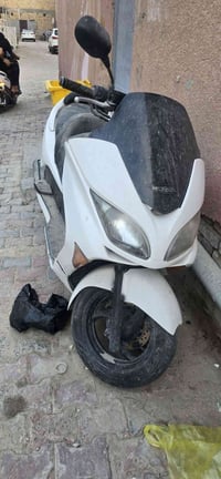 للبيع