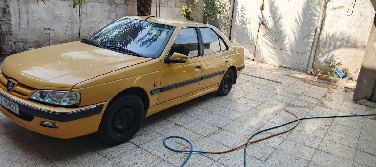 سلام عليكم بيجو بارص مديل 2016 رقم بغداد انكليزي السيارة بيهة بنيد طاير ومبدل وجاملعات المامية مصبوغات سعر  37 وبيهة مجال مكان بغداد مدينة الصدر رقم ***********
