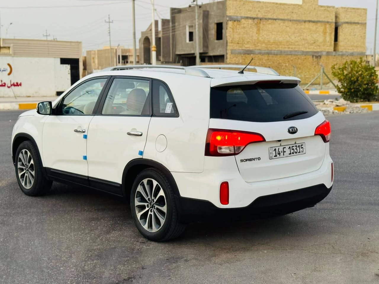 سلام عليكم سورنتو 2013 شكل 2015 
خليجي تبديل جاملغات الاماميه بدون دواخل بدون اي شي 
فول مواصفات عده الفتحه 
بصمه تشغيل / بصمه أبواب 
كشنات جلد / 3 قطع تبريد 
7 راكب / محرك 2400 دوش مامفتوح 
بلاجكتورات / شفط مري 
اشاير ب مري / تبريد بيانو 
سياره جاهزه محرك كير حداديه تبريد جاهزه الأخير 
السعر 138 وبيه مجال 
المكان ناصريه 
الاستفسار 
***********

