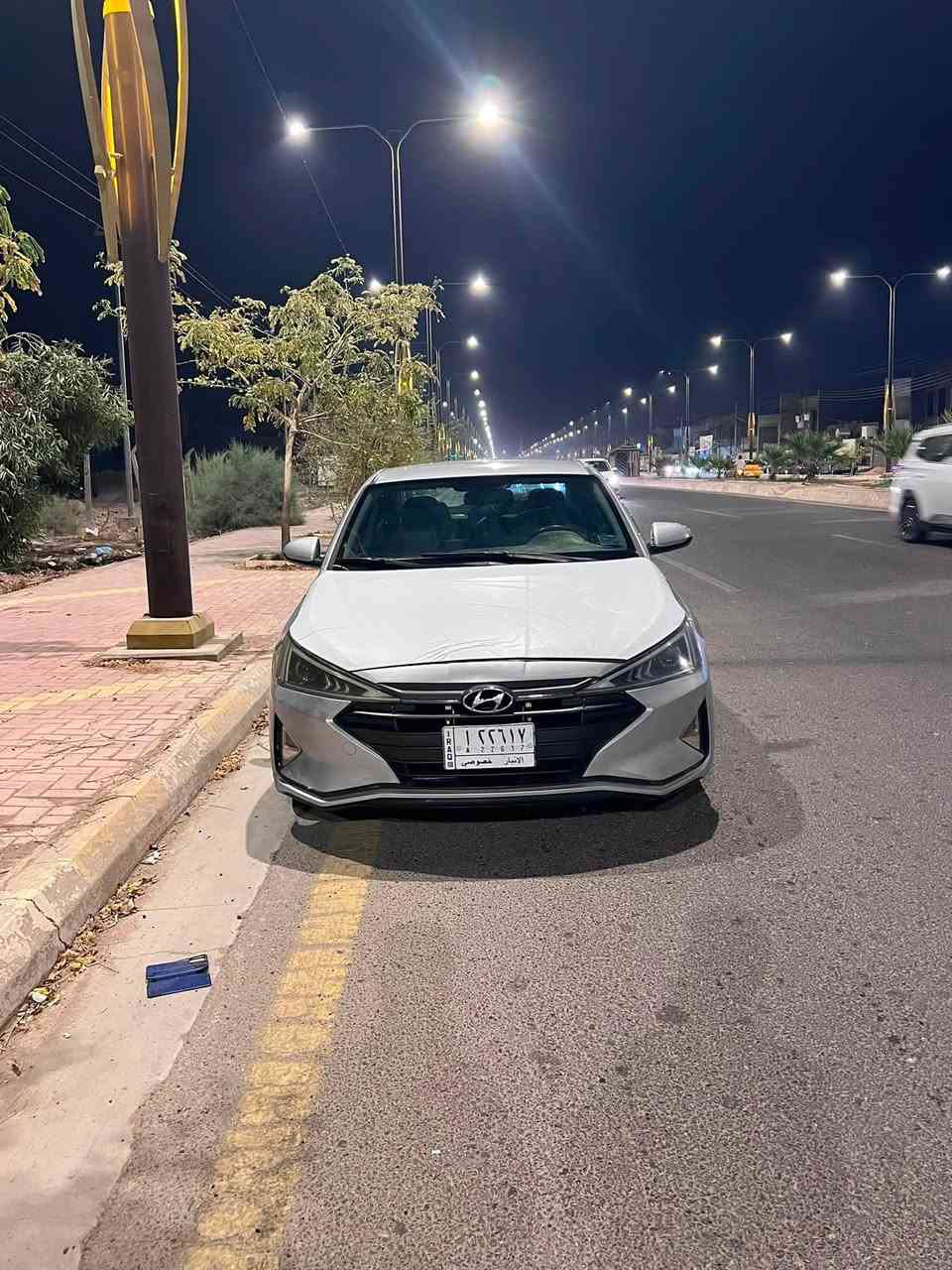 السلام عليكم
الانترا 2019 وارد امريكي
رقم انبار السياره بيها 3 قطع والسونار موجود وبيها شويه شخوط مال نقل بلقماره موضحه بل صوره
الكير والمكينه والتبريد جاهزات من كلشي
والحداديه نضافه 70 بلميه 
السعر 115 وبيها مجال 
مكان السياره الانبار فلوجة 
وهذه الرقم بي واتساب واتصال 
*********** هذه رقمي
