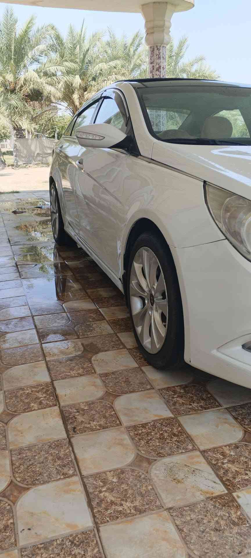 السلام عليكم
للبيع 
سوناتا موديل 11 خليجي رقم اربيل 
بيه جاملغ خلفي صبغ بدون معجون وجاملغ امامي وربع لبنيد وسونار موجود 
مكينه وكير حداديه تخم تاير تبريد جاهزه 
فول مواصفات بدون بصمه 
 سعره 110 وبيه مجال مكاني ديوانيه دغاره صدر الدغاره ***********
