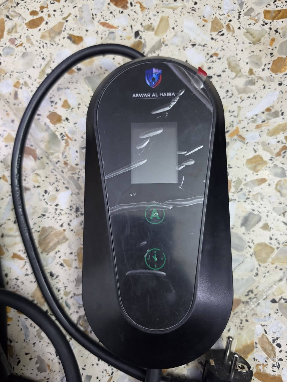 شاحن بدون ايرث يصل الى ١٦ امبير سعر ١٦٠ استخدام جدا قليل بي مجال حك الجيه
*********** بغداد الكرخ
