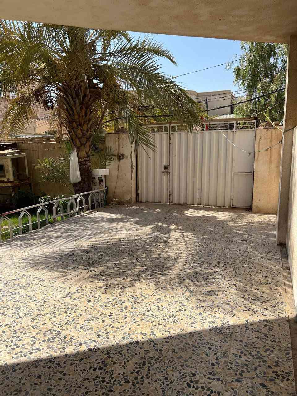 السلام عليكم بيت 250متر طابقين بعلوة الفحل شارع القاعه ***********
