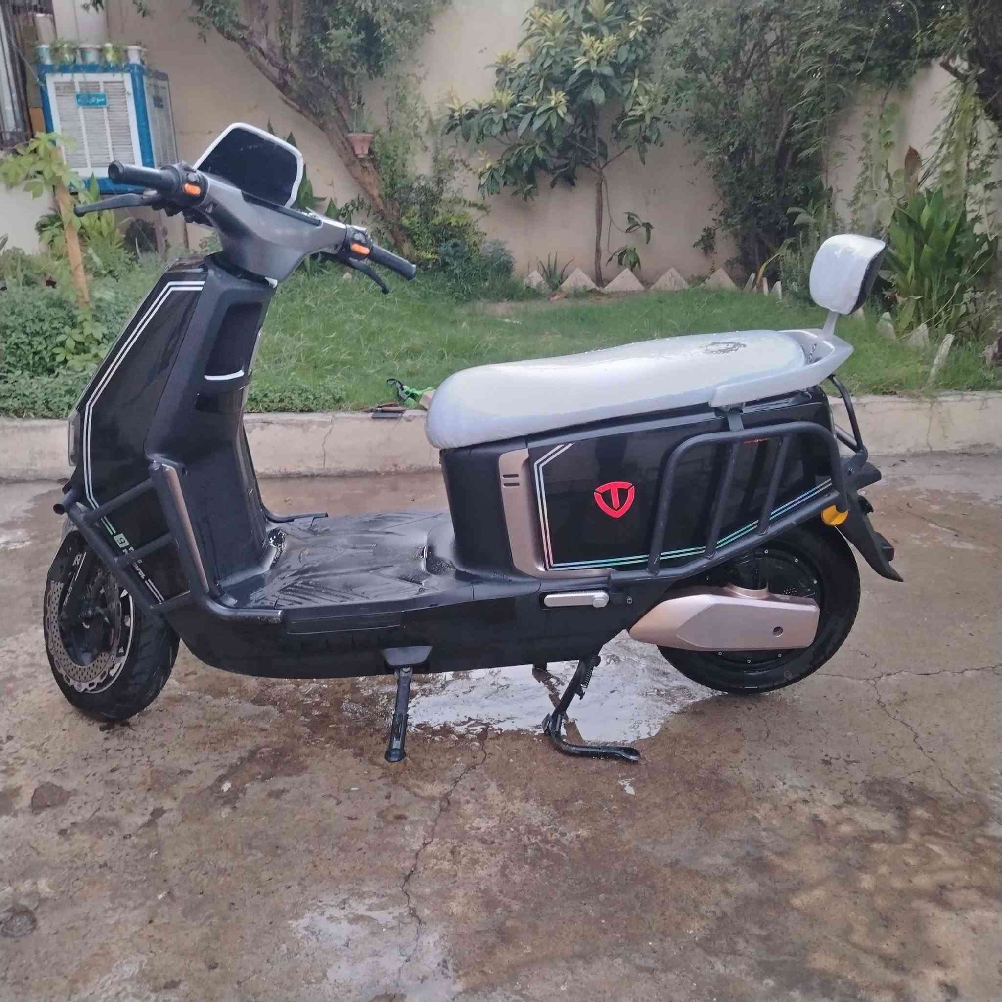 سلام عليكم ماطور ريان تيسله مكفول كفاله عامه 6بطاريات ملف 2000  استفسار واتساب***********
